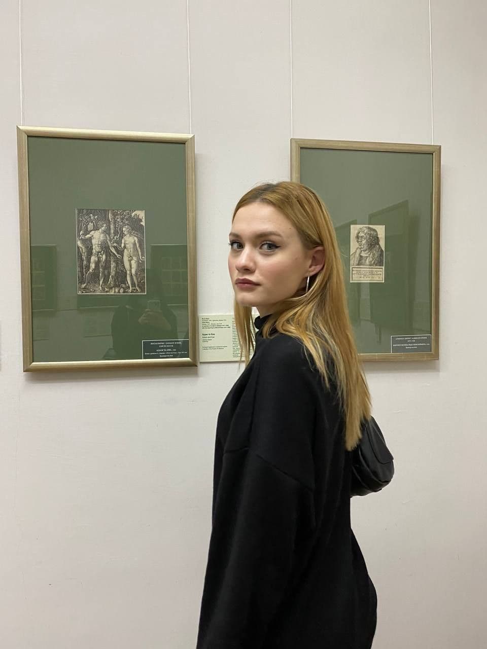 Діна Холошева 2.jpg